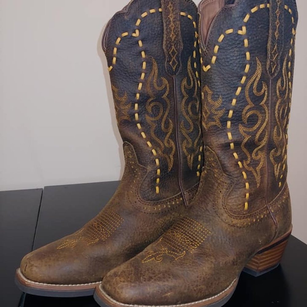 Justin Copper Kettle Western Boot, Size 7.5 B